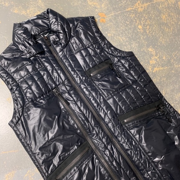 Very unique Nike Running Vest! - Picture 7 of 8